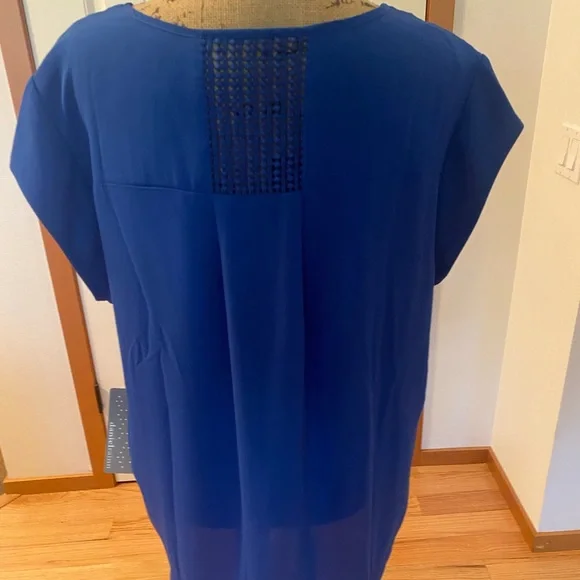 Daniel Rainn Short sleeve Blouse. Size XL. Royal Blue. - Picture 2 of 5